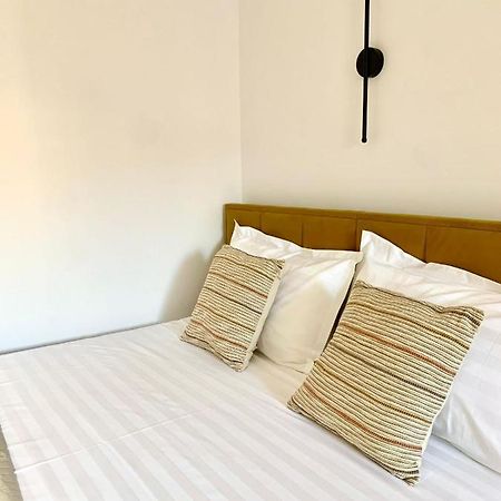 Digital Nomad Central Ap Tirana Esterno foto