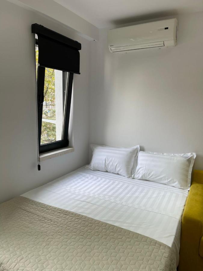 Digital Nomad Central Ap Tirana Esterno foto